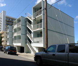 1315 Heulu St in Honolulu, HI - Building Photo - Building Photo