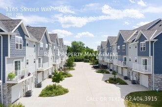 1165 to 1169 Snyder Wy in Oconomowoc, WI - Building Photo - Building Photo