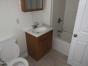 9 James St in Saratoga Springs, NY - Building Photo - Building Photo