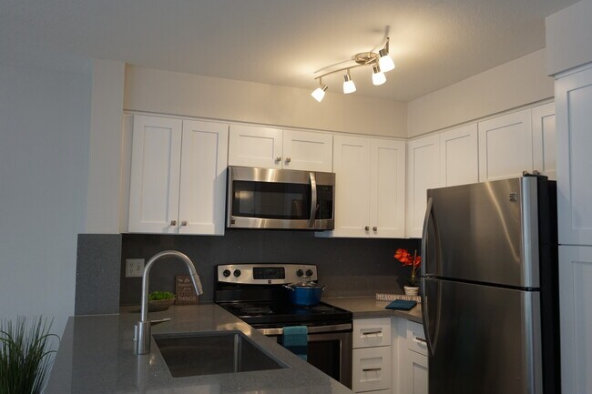 39199 Guardino Dr, Unit #278 in Fremont, CA - Foto de edificio - Building Photo