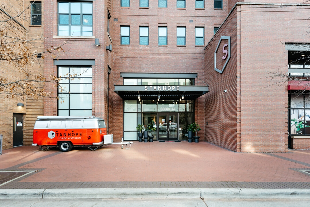 Stanhope in Raleigh, NC - Foto de edificio
