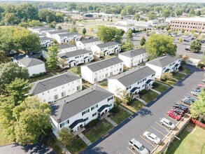 Townhomes at Andrus in Columbus, OH - Building Photo - Building Photo