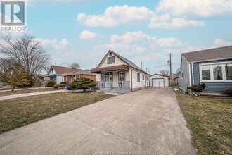 2534 Francois Rd in Windsor, ON - Building Photo - Building Photo