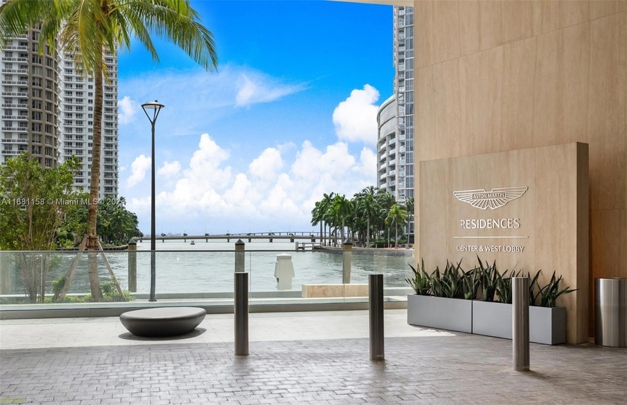 300 Biscayne Blvd Way, Unit 1205 in Miami, FL - Building Photo