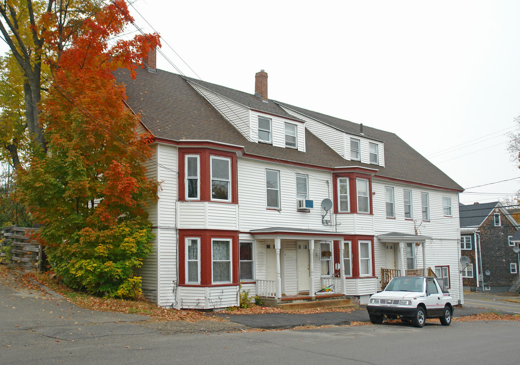 117 Green St in Somersworth, NH - Building Photo