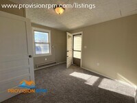 928 Victory Ave photo'