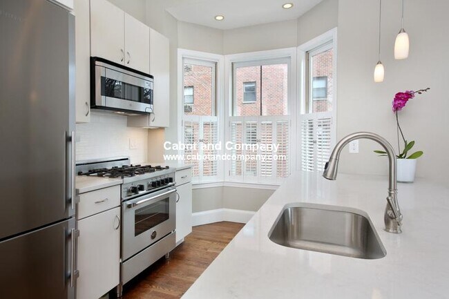 207 W Canton St, Unit 3 in Boston, MA - Foto de edificio - Building Photo