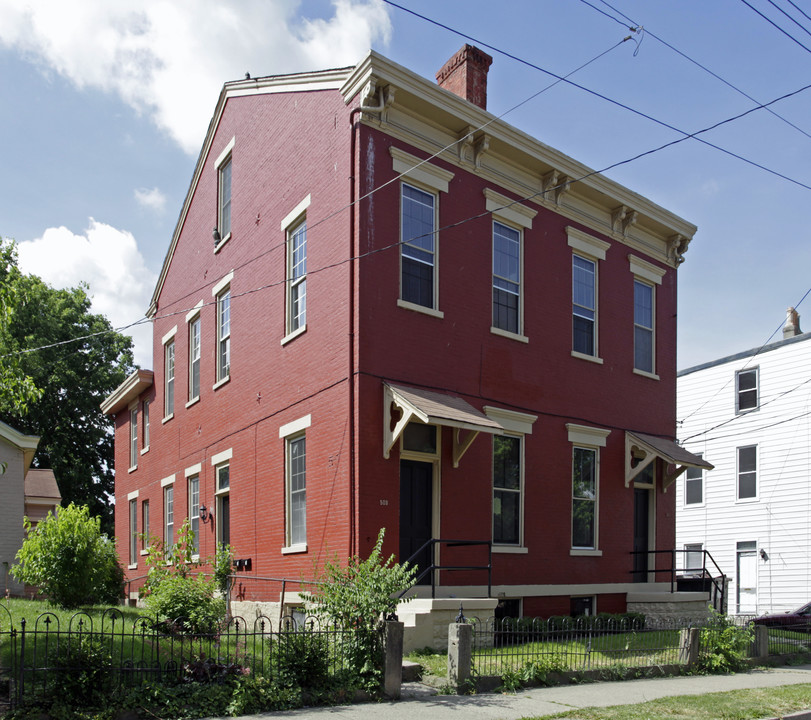 509-511 W 9th St in Covington, KY - Building Photo