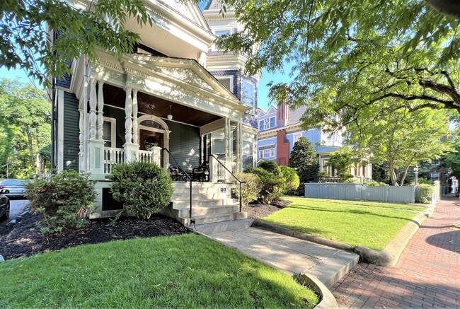 20 Highland Ave, Unit 3