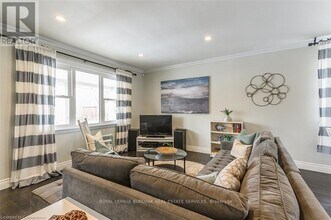 376 Talbot St in Hamilton, ON - Building Photo - Building Photo