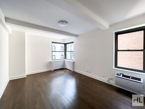 FIFTH AVENUE, Unit 5F in New York, NY - Building Photo - Building Photo