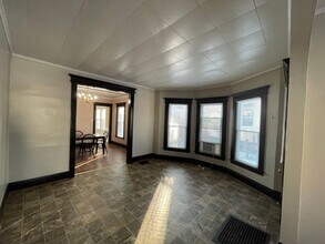 420 Douglas St-Unit -420  Lower in Syracuse, NY - Building Photo - Building Photo