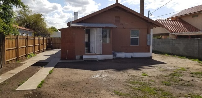 1344 E Moreland St in Phoenix, AZ - Building Photo - Building Photo