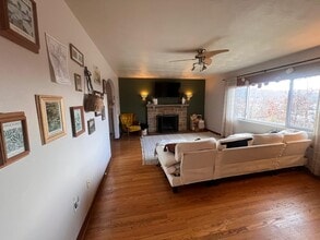 128 Murrayhill Ave in Cheswick, PA - Foto de edificio - Building Photo