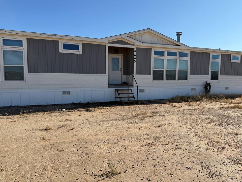 17445 S Quail Rd in Odessa, TX - Building Photo