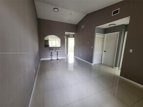 3395 NE 9th Dr in Homestead, FL - Building Photo - Building Photo