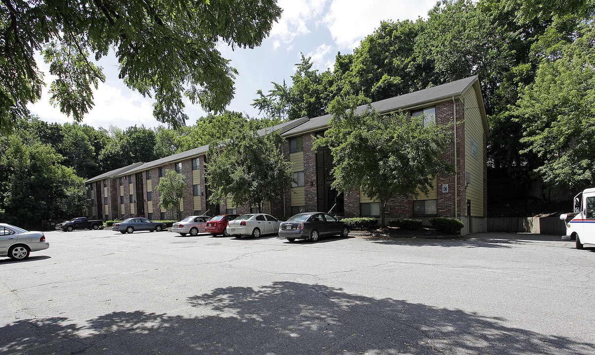 Mill Falls Apartments in Lowell, MA - Foto de edificio