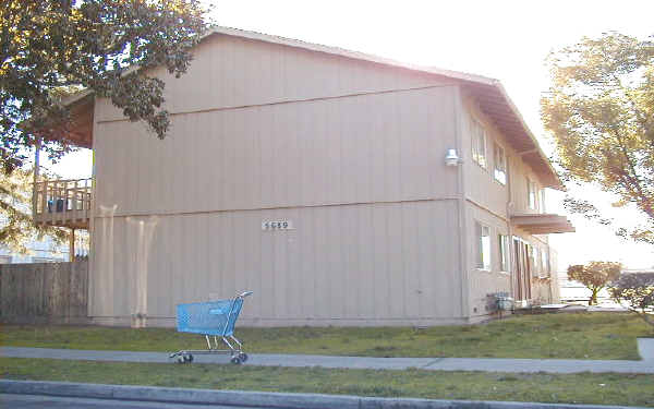 5689 Via Monte Dr in San Jose, CA - Building Photo