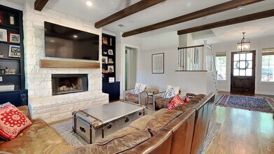 3213 Northwest Pkwy in Dallas, TX - Building Photo - Building Photo