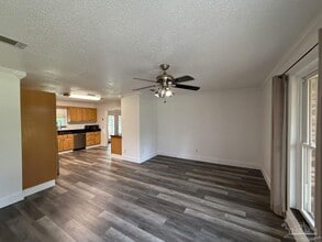 5801 Timberline Dr in Milton, FL - Building Photo - Building Photo