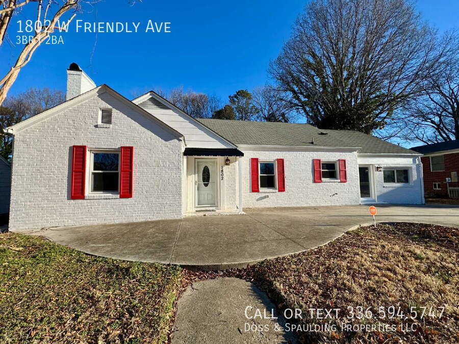 1802 W Friendly Ave in Greensboro, NC - Building Photo