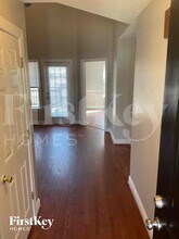 811 Willow Ln in Harrisburg, NC - Building Photo - Building Photo