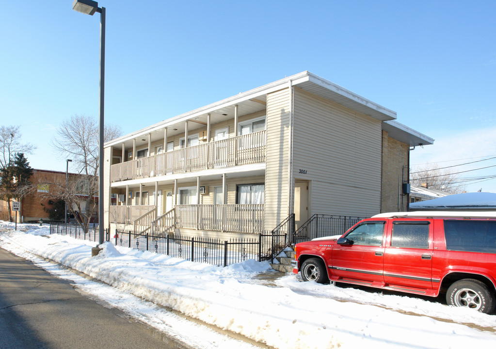 3001 Ruth St in Franklin Park, IL - Building Photo