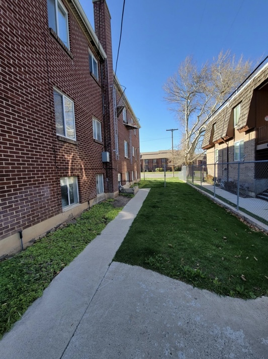 The Arches South Apartments in Salt Lake City, UT - Building Photo - Building Photo