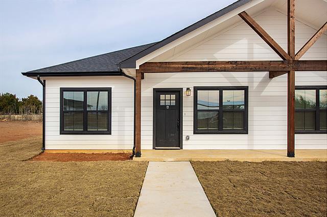 20496 US Hwy 377 in Whitesboro, TX - Building Photo - Building Photo