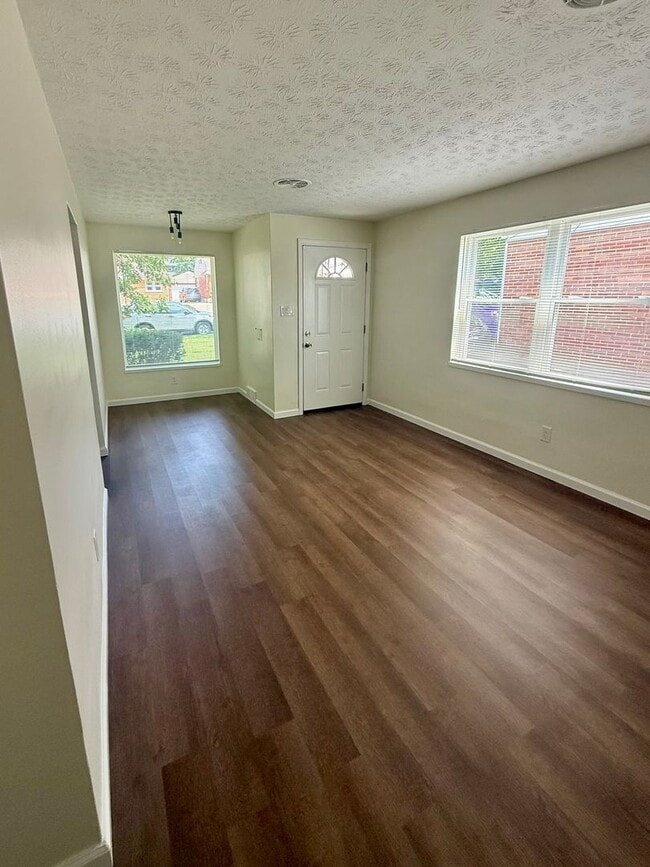 2621 Oakley Ave in Dayton, OH - Building Photo - Building Photo