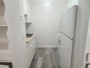 559 San Pablo Dr in Las Vegas, NV - Building Photo - Building Photo