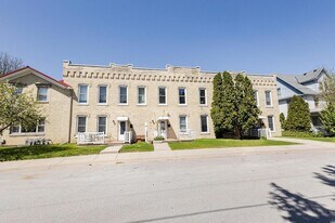 224 Margaret St in Watertown, WI - Building Photo