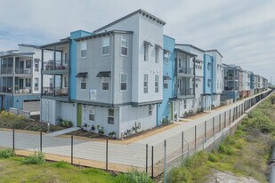 9760 Seawind Way in Newark, CA - Building Photo