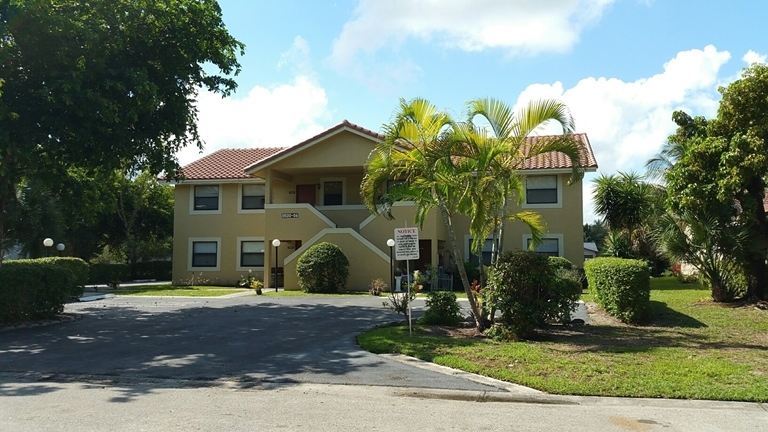 11500 NW 42nd St in Coral Springs, FL - Building Photo