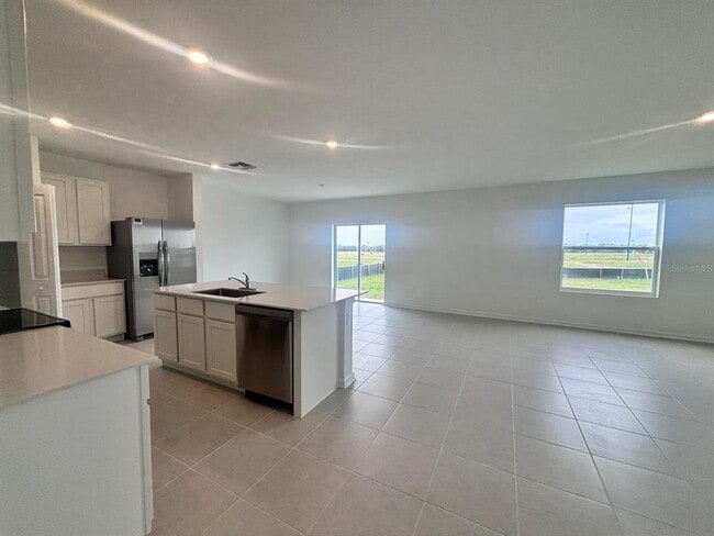 3118 Totem Rd in Eagle Lake, FL - Building Photo - Building Photo