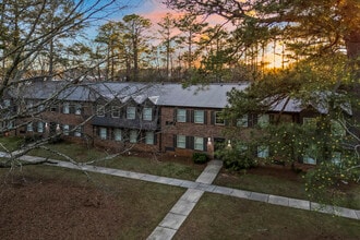 Pineview in Birmingham, AL - Building Photo - Building Photo