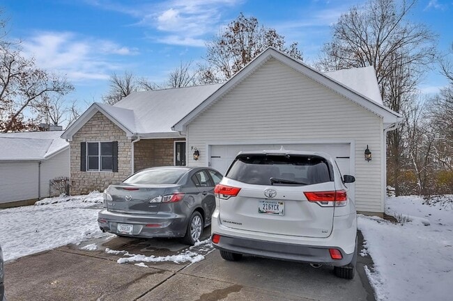 20401 Matterhorn Dr in Lawrenceburg, IN - Foto de edificio - Building Photo