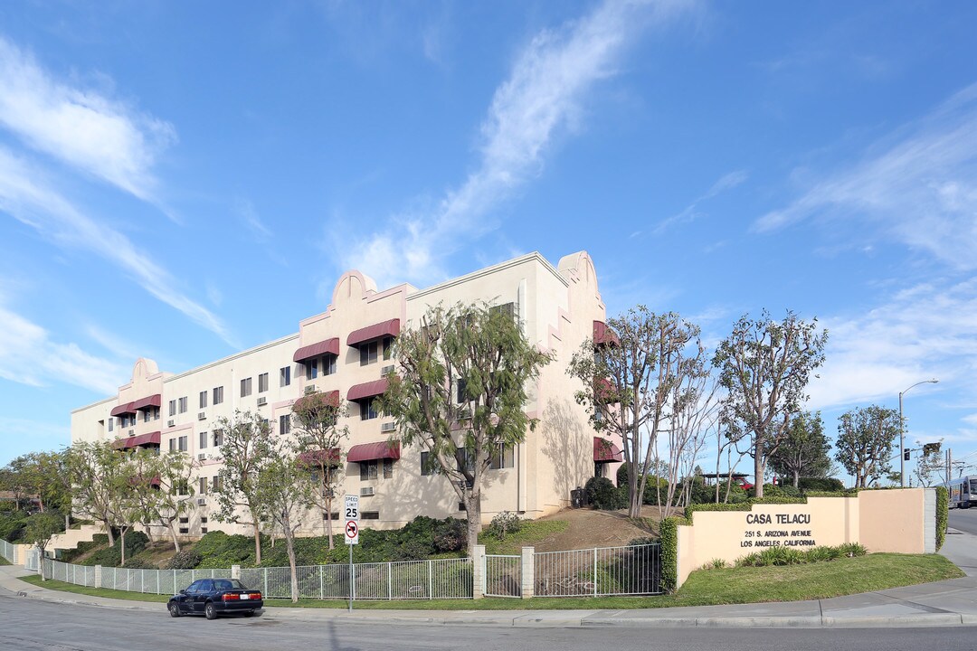 Casa TELACU in Los Angeles, CA - Building Photo