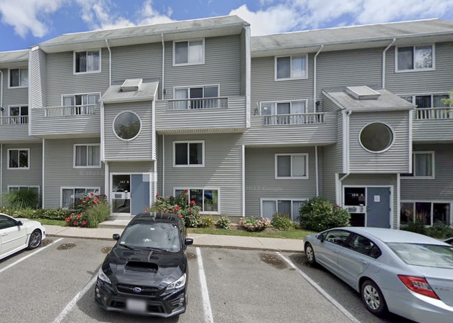 142 North Beacon St, Unit A3
