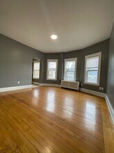 9 Page St in Boston, MA - Foto de edificio - Building Photo