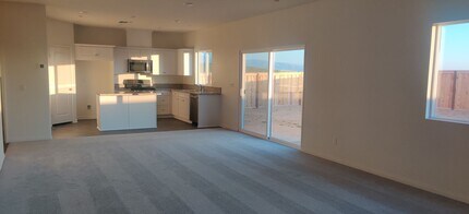11015 Pasto Wy in Bakersfield, CA - Building Photo - Building Photo