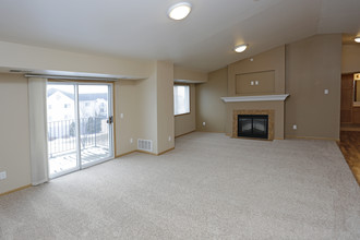 Dakota Park Apartments in Fargo, ND - Foto de edificio - Interior Photo