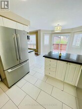 5316 Hollypoint Ave in Mississauga, ON - Building Photo - Building Photo