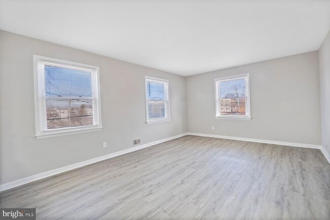 883 Bellevue St SE in Washington, DC - Building Photo - Building Photo