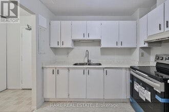 45 Bredin Pkwy in Orangeville, ON - Building Photo - Building Photo