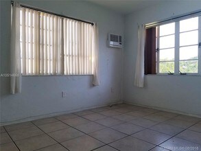 665 83rd St-Unit -61 in Miami Beach, FL - Building Photo - Building Photo