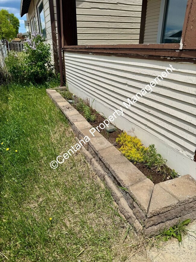 1130 Missouri Ave in Butte, MT - Building Photo - Building Photo