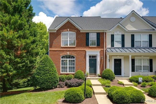 property at 3230 Friars Walk Ln