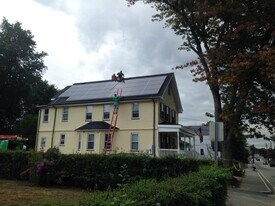 161 Beaver St, Unit 2nd Floor in Framingham, MA - Building Photo