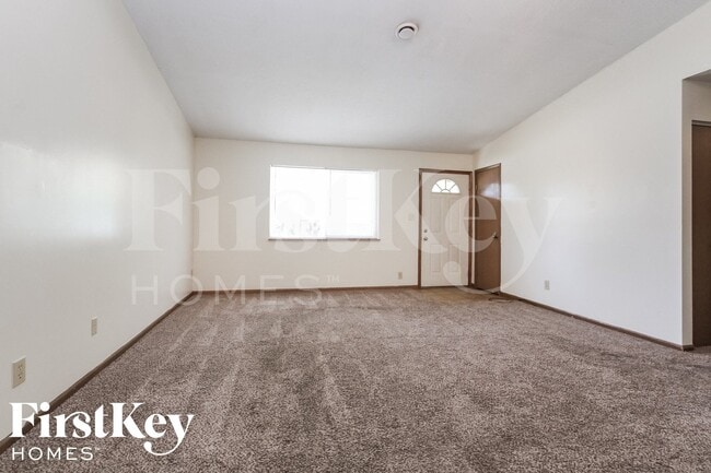 8611 Gandy Ct in Indianapolis, IN - Building Photo - Building Photo